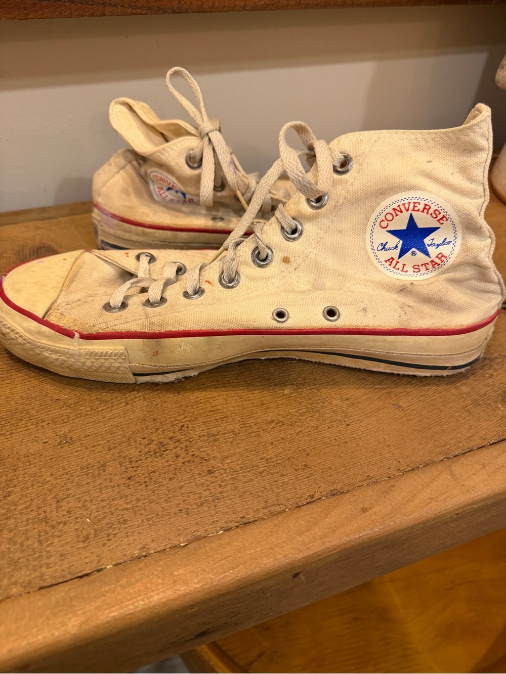 VINTAGE MEN’S Converse All Star High-Top Sneakers in Cream with Red Trim 7.5